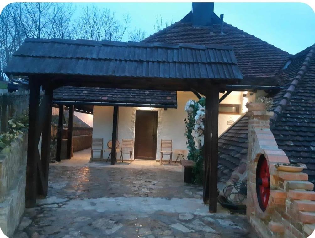 Konak Lecic Trsic Εξωτερικό φωτογραφία